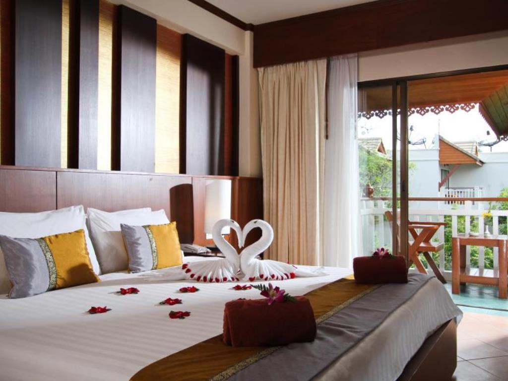 Baan Karonburi Resort Екстериор снимка