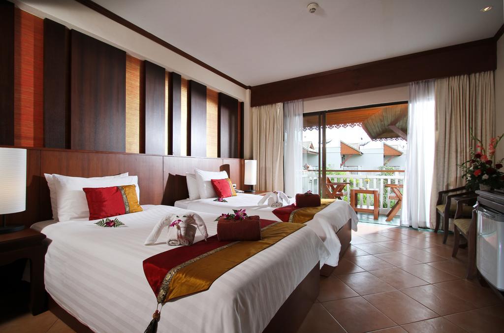 Baan Karonburi Resort Екстериор снимка