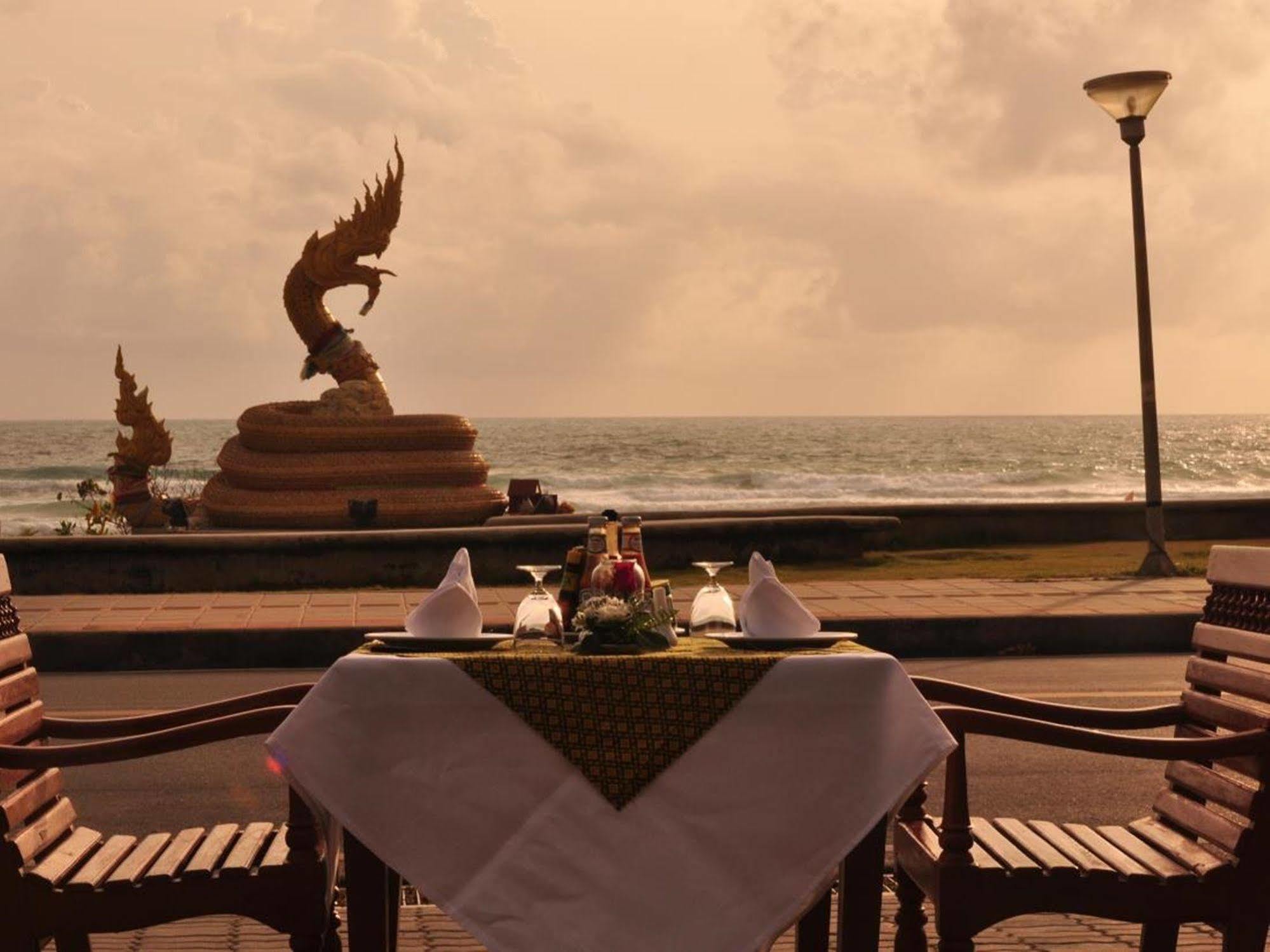 Baan Karonburi Resort Екстериор снимка