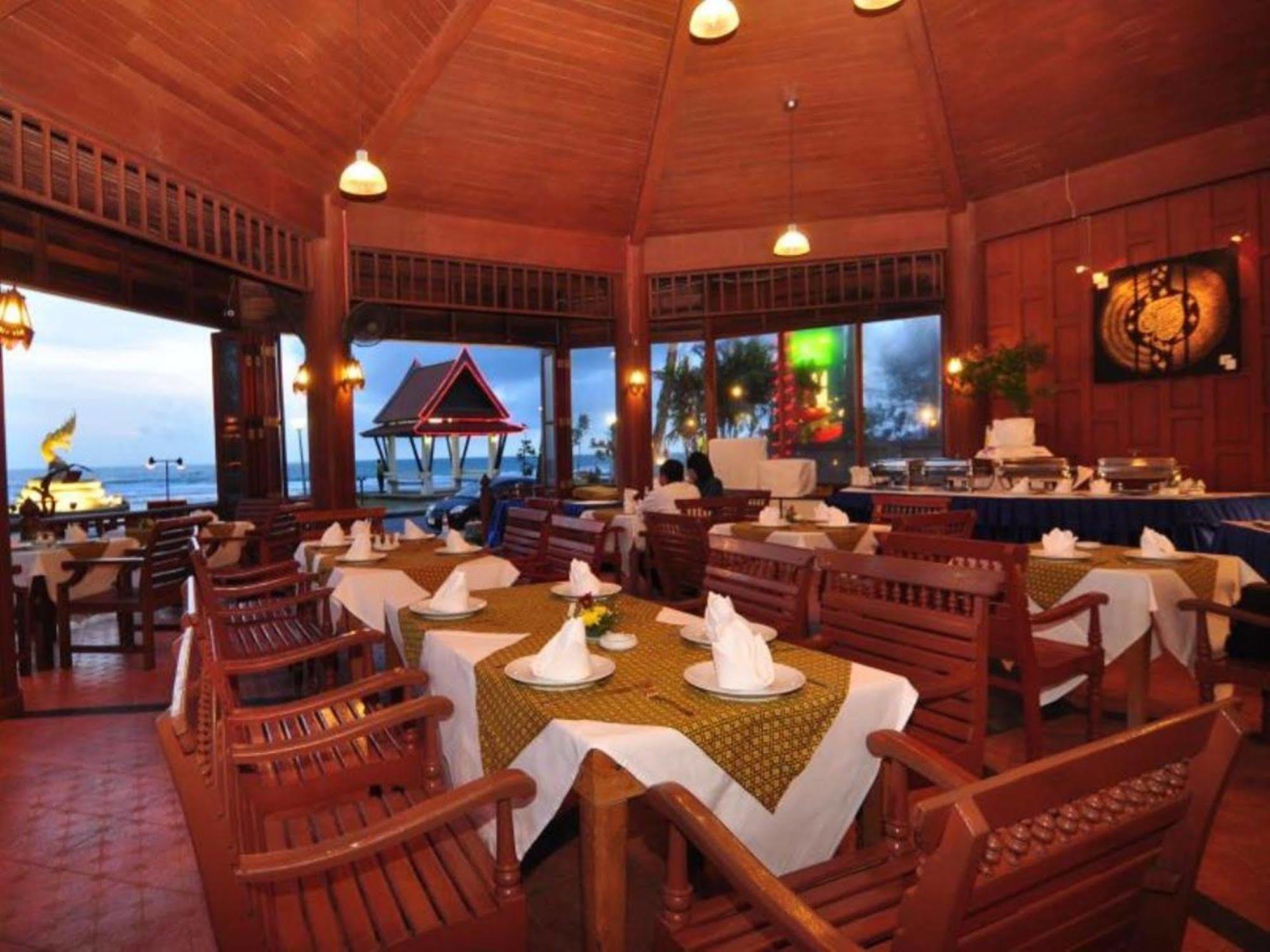 Baan Karonburi Resort Екстериор снимка