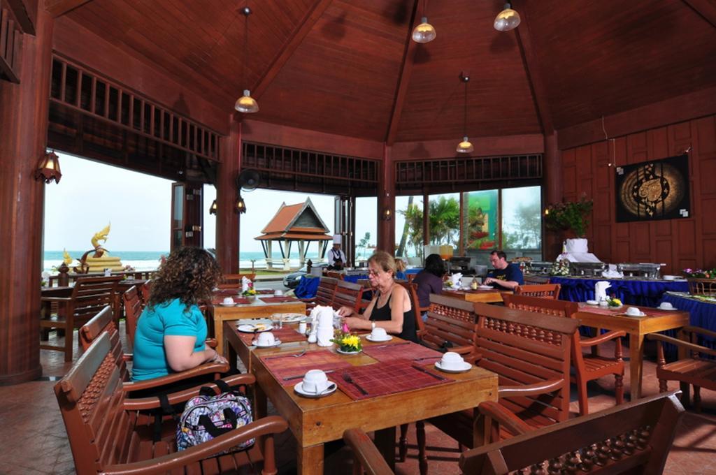 Baan Karonburi Resort Екстериор снимка